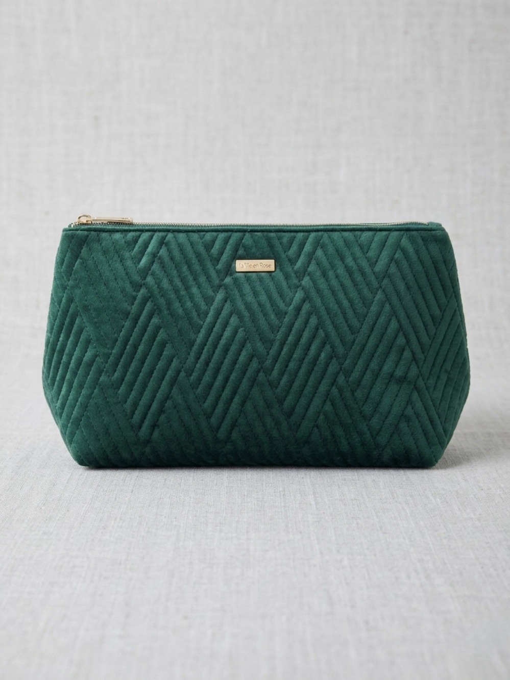 🌼2/30$ La Vie En Rose Emerald Quilted Velvet Cosmetic Pouch